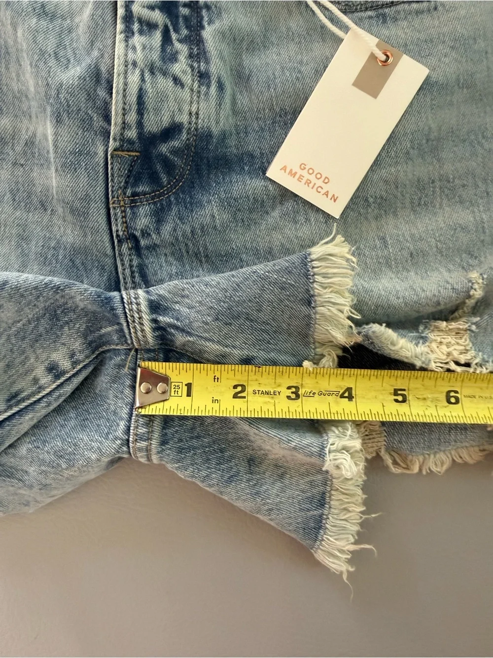 Good American Bombshell Denim Shorts Sz 6 / 28 - Distressed Bleach High Rise NEW